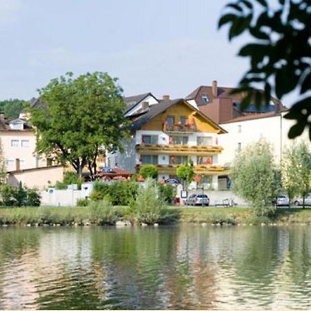 Landgasthof Moser & Restaurant Bootshaus Windorf  Eksteriør bilde