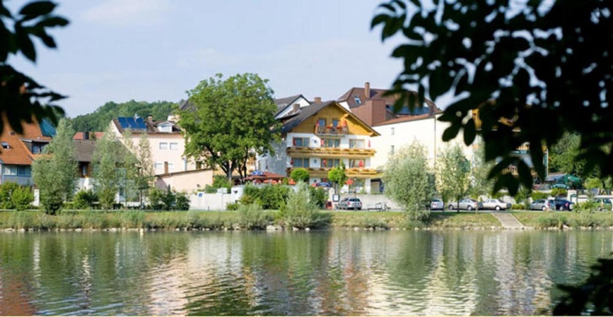 Landgasthof Moser & Restaurant Bootshaus Windorf  Eksteriør bilde
